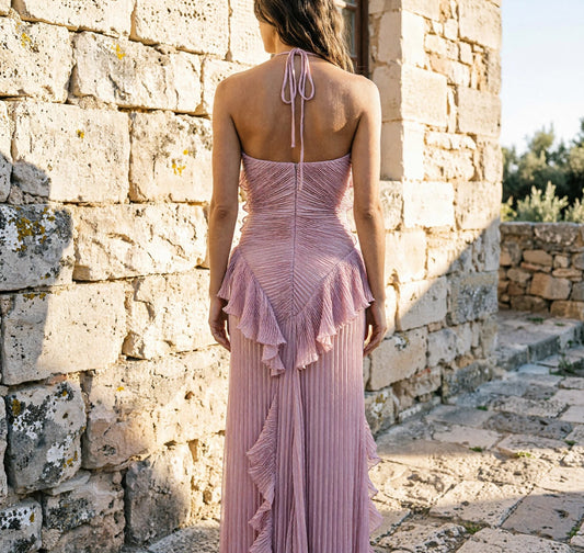 Adriana | Vestido largo plisado con escote halter